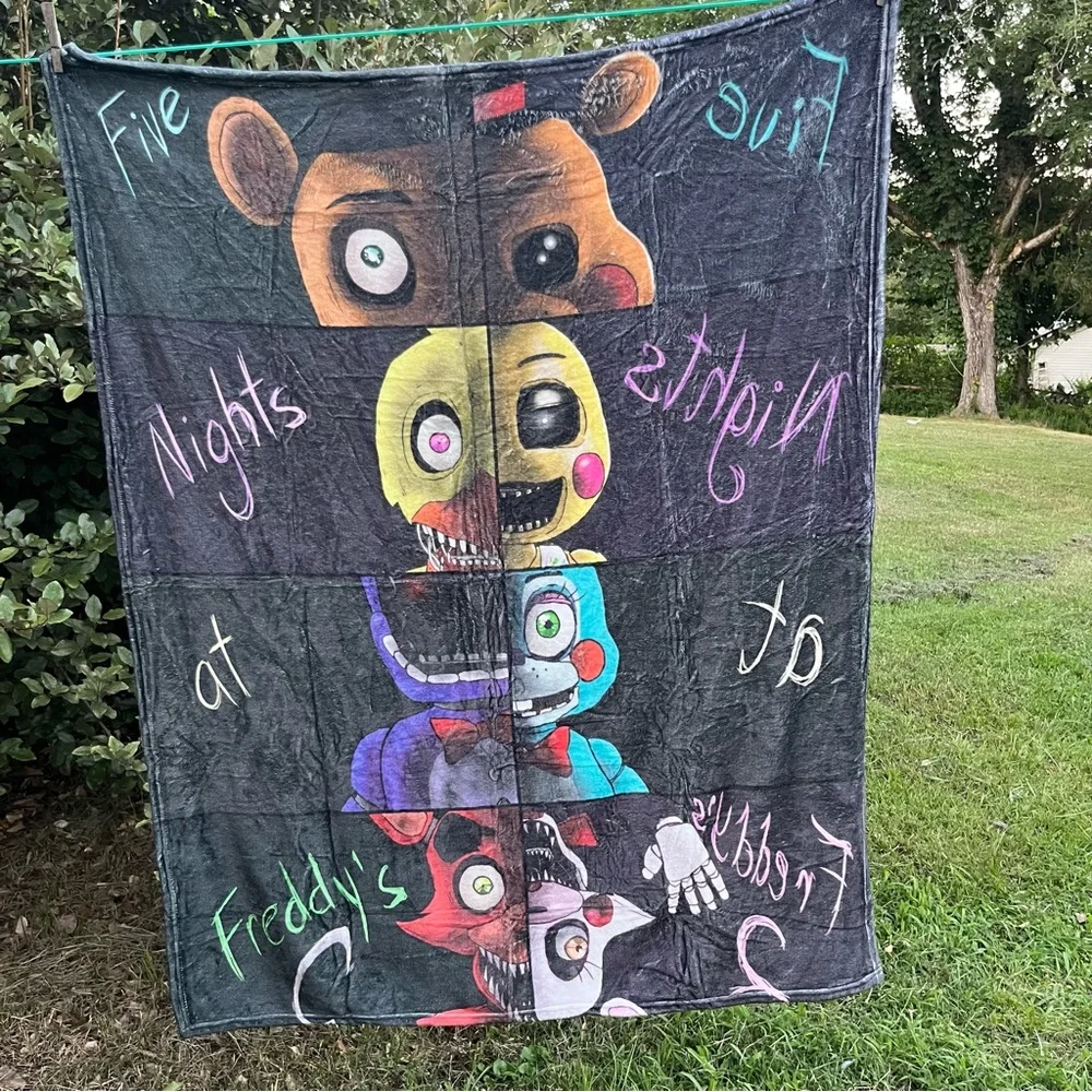 NEW Five Nights at Freddy's Ultra Soft Plush Throw Blanket Decor Dorm Etc 50x40